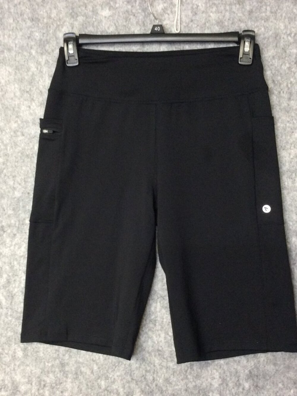 Baleaf Womens Athleisure Workout Yoga Shorts Size Medium Pockets Black